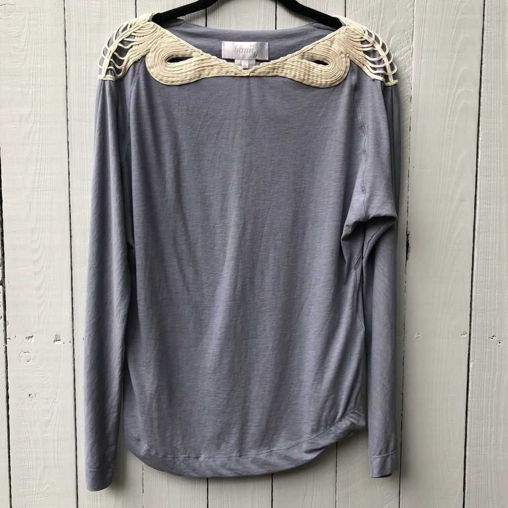 Hanii Y blue top w/ cream embroidery silk cotton